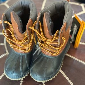 Baby Gap snow boots, toddler size 7T/8T